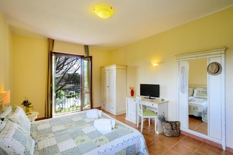 Pian Dei Mucini Resort Il Borgo Massa Marittima Exterior photo